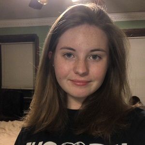 Meet your Posher, Andrea